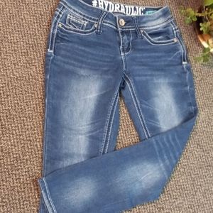 NWOT Women's Hydraulic Capri pants